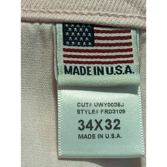 First Row Men’s Slim Straight Jeans 34x32 Pink Distressed USA Flag Pocket NWT - Picture 9 of 9